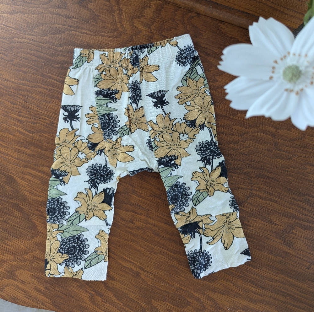 Like New Kate Quinn Floral pants